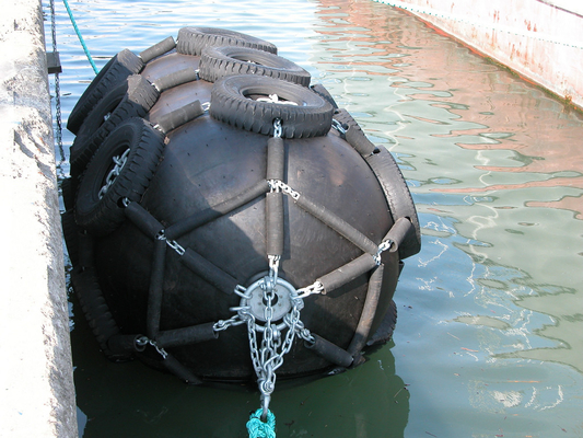 50Kpa Pneumatic Fishing Boat Offshore Platform Rubber Fender For Ship