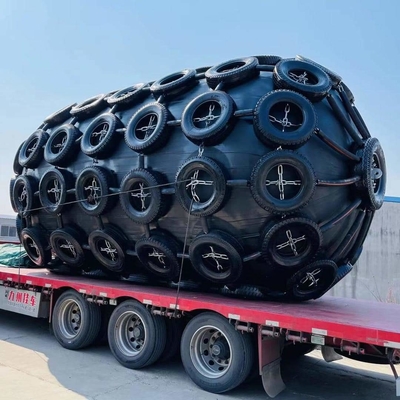 50KPa 80KPa Yokohama Pneumatic Rubber Fender With Chain And Tire Net