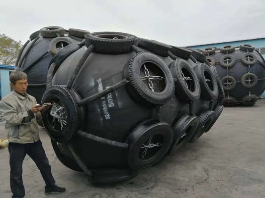 CCS Certified Inflatable Floating Black Color Pneumatic Rubber Material Yokohama Fender